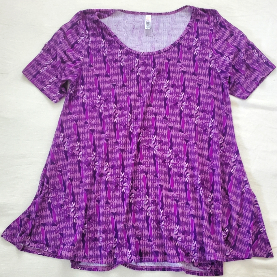 Lularoe Cruela Devil Villian Disney Purple Pattern Women's Top Tunic Large Women